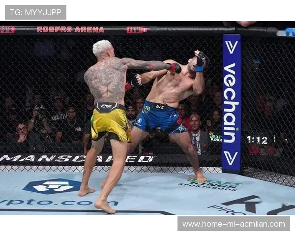 UFC拳手极限拉扯两回合后强势反扑，如何做到逆袭？